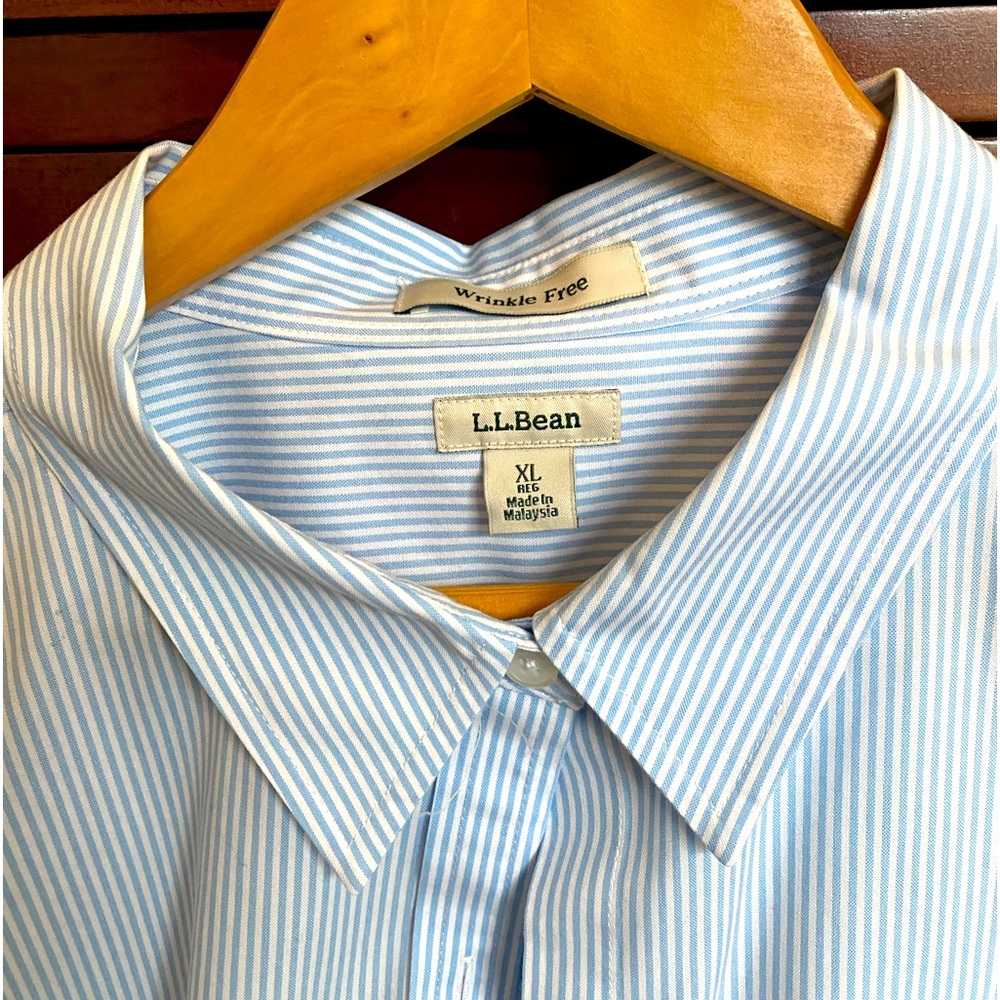 LL BEAN Wrinkle Free Pinpoint Botton-Up Shirt